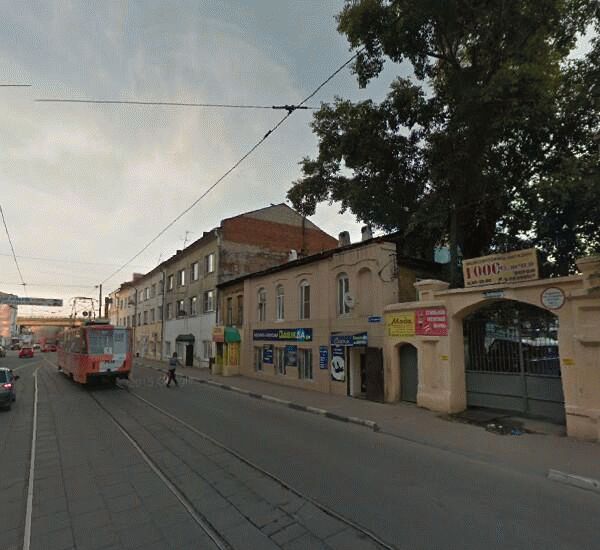 Банкомат Райффайзенбанка по адресу пл. Революции,  д. 9