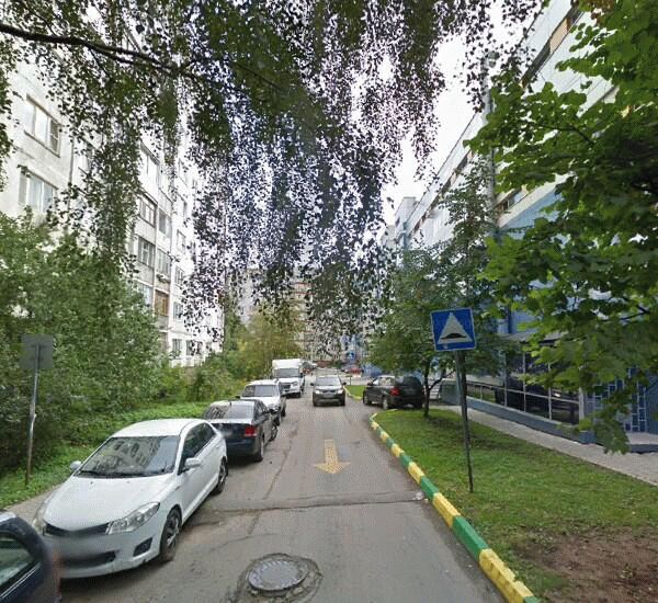 Банкомат Росбанка по адресу просп. Гагарина,  д. 105а