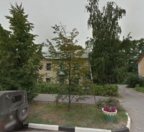 Банкомат Сбербанка России по адресу ул. Движенцев,  14